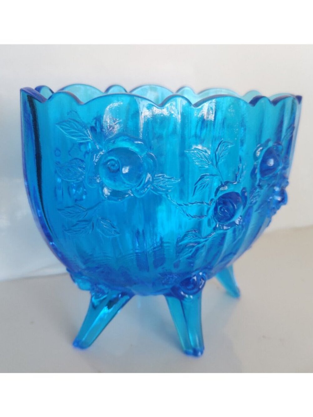 Fenton Colonial Blue Cabbage Rose glass oval 4 footed bowl, 5 " x 2" x 4 1/2"H